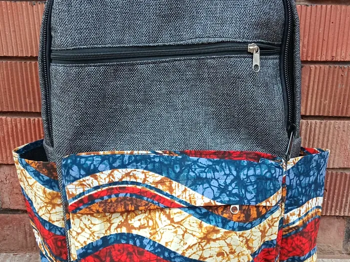 Sac à dos en toile et tissu imprimé