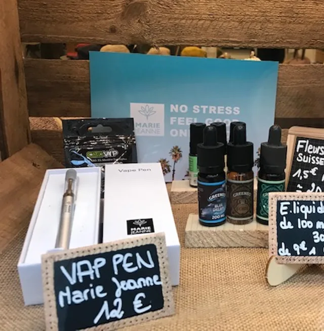 Vape pen et e-liquides CBD en boutique